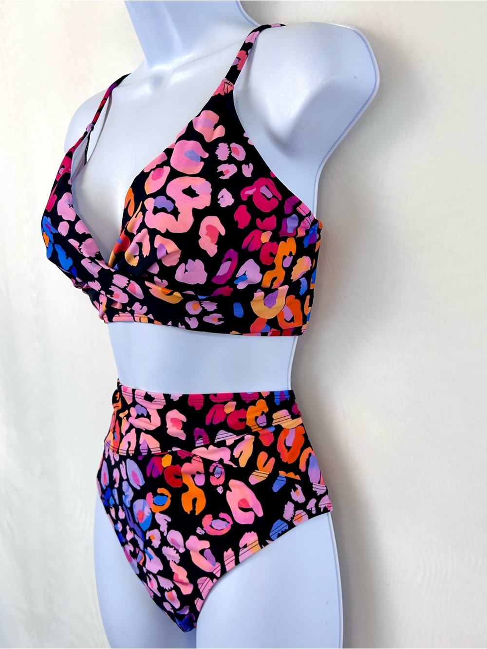 New Cupshe Women’s Colorful 2 Piece High Waist Bikini Swimsuit / large - Picture 4 of 12